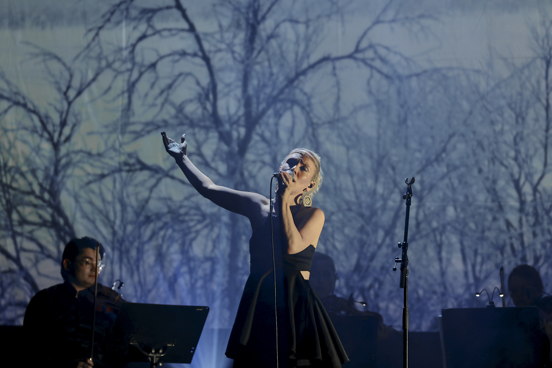 NORDAFØRR skal være et årlig springbrett for nordnorsk kunst som presenteres på Festspillene i Nord-Norge. Her fra Festspillene i Nord-Norge 2019, og Elle Marja Eiras konsert i Harstad kino. Foto: Elena Jensen