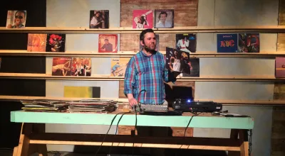 The DJ who gave too much information_Sonnet J Blanton