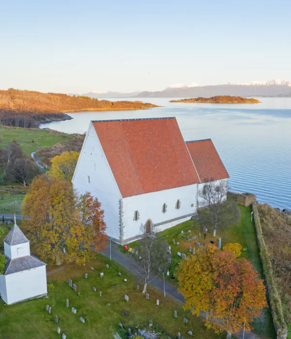 Trondenes kirke